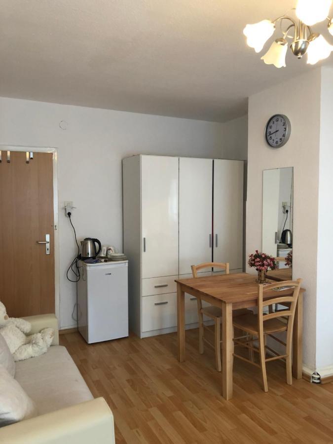 2 Privatzimmer , Dusche /Wc Nahe Koeln Frechen Dış mekan fotoğraf